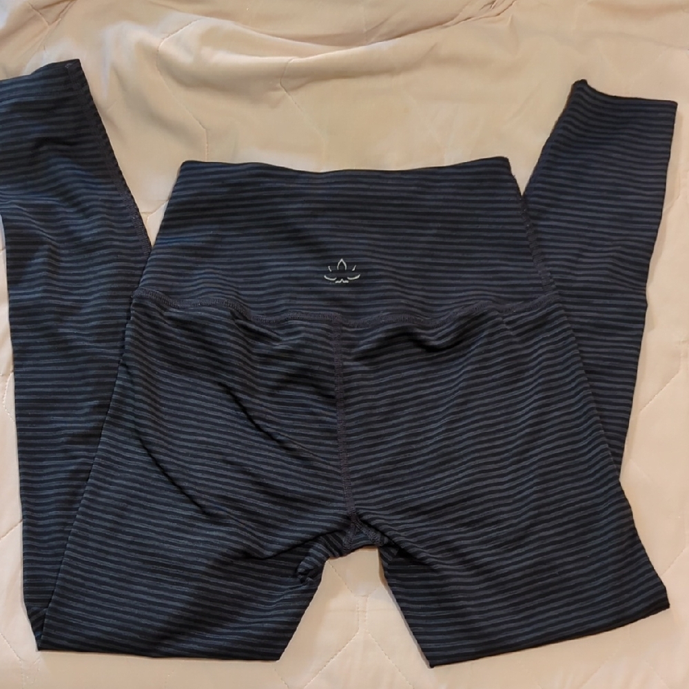 Beyond Yoga Leggings Pin-Striped Black/Gray